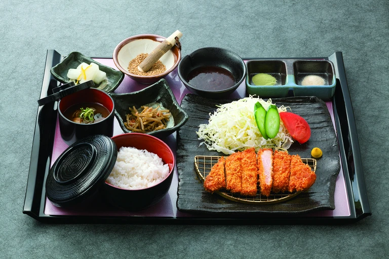 手造りとんかつ定食