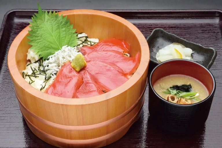 お食事処鶴亀
