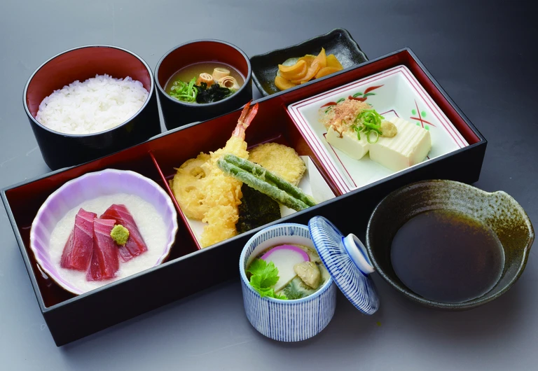 鶴亀御膳